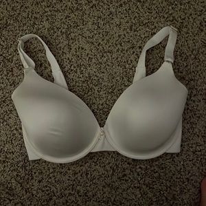 Vanity fair white bra